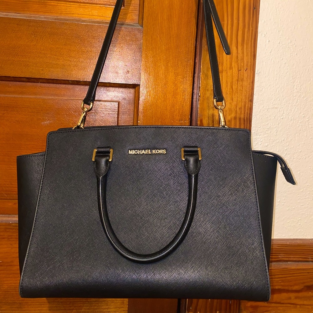 Micheal Kors Purse